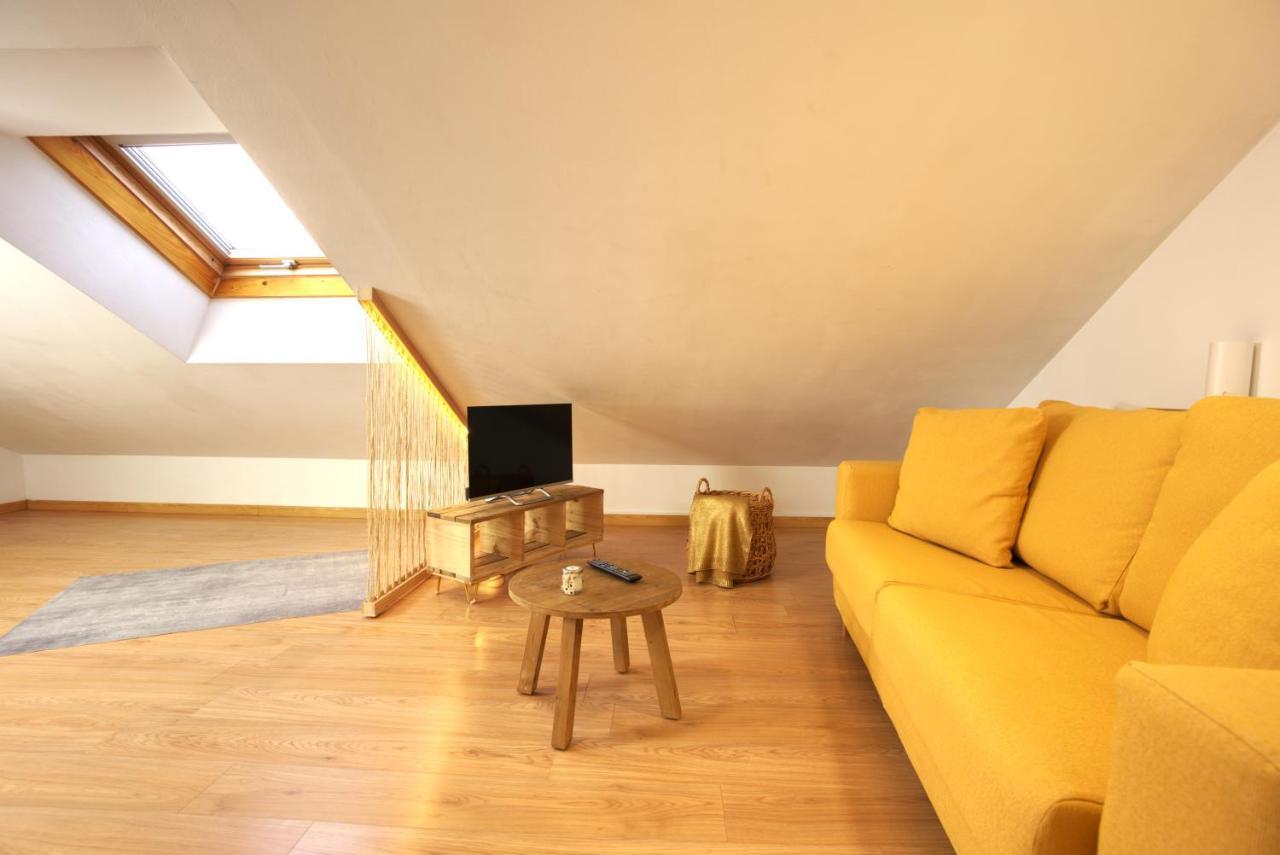 Vm Apartamentos Turisticos Σαντιάγο ντε Κομποστέλα Εξωτερικό φωτογραφία
